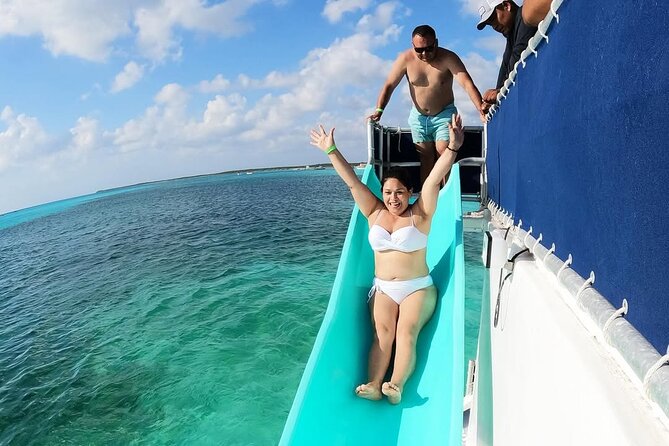Catamaran Excursion + Open bar + Snorkeling at El Cielo - Playa El Cielo Sandbar: The Starfish Moment
