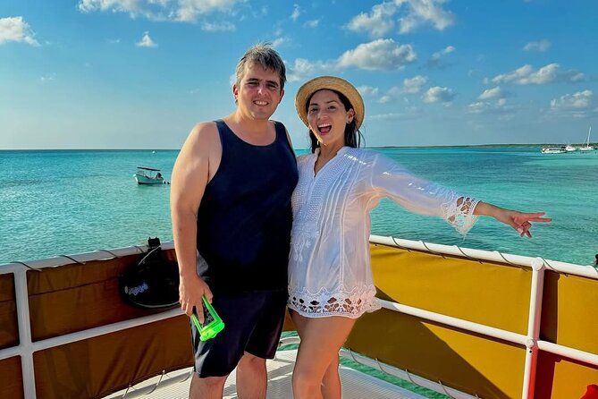 Catamaran Excursion + Open bar + Snorkeling at El Cielo - Language and Safety: The Snorkel Part Has to Be Clear