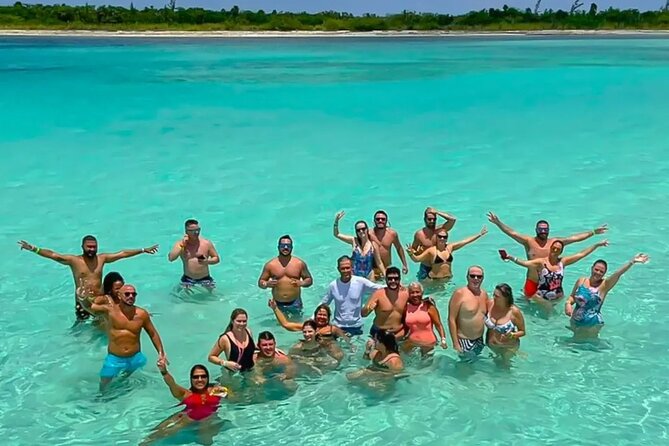Catamaran in Cozumel with snorkeling at El Cielo and open Bar - Stop 3: El Cielito Sandbank (1.2 Meters Deep) and Manta Ray Time