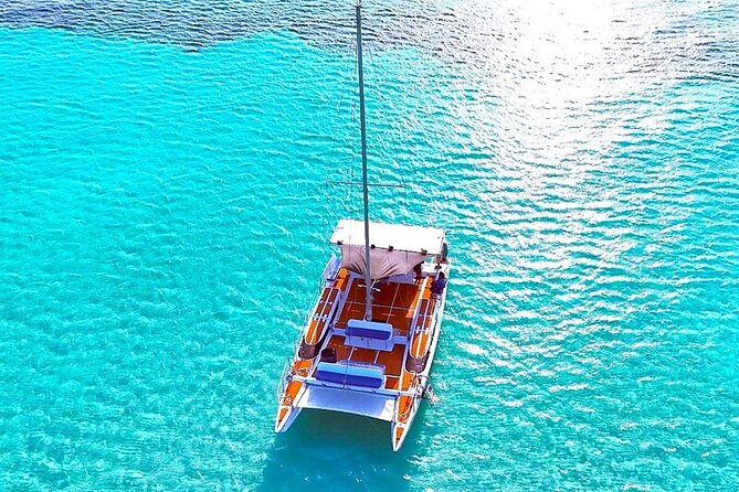 Catamaran Snorkeling to El Cielo and The Money Bar Beach Club - Time management: how long the day really takes