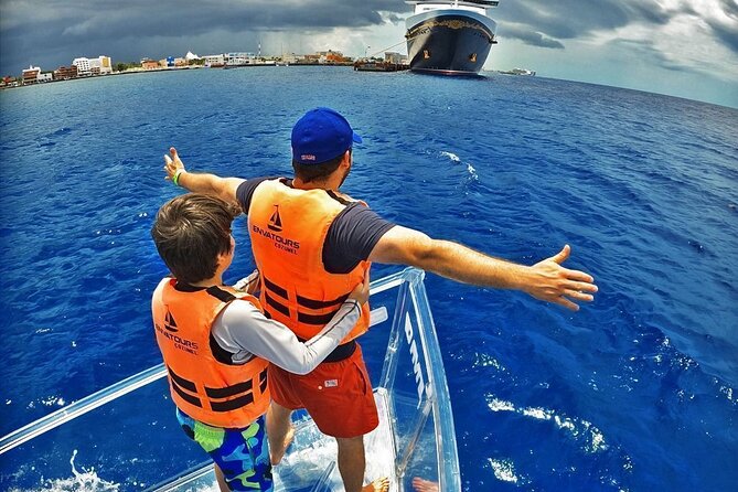 Clear Boat and Island Tour by Buggy with Mayan Experience - The guides: the difference between a tour and a day