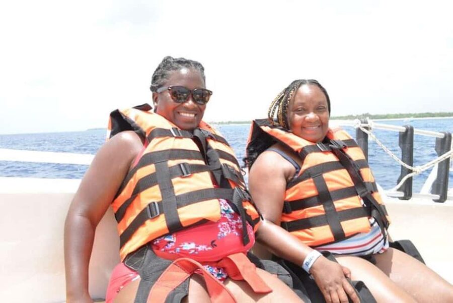 Cozumel: Best Parasailing Experience + Locker - Locker included: how it helps your day go smoother