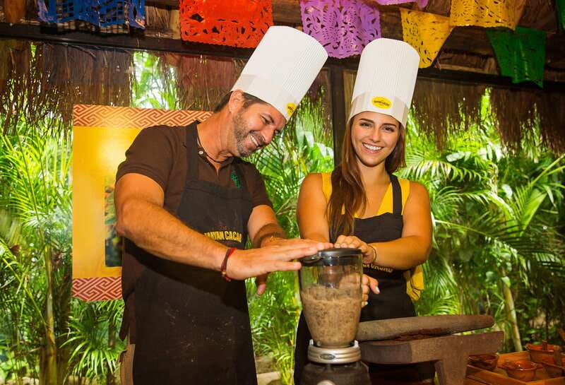 Cozumel: Chocolate Margarita Workshop with Mayan Recipe - The guide makes the workshop: Eduardo, Roberto, Angel, and Paty
