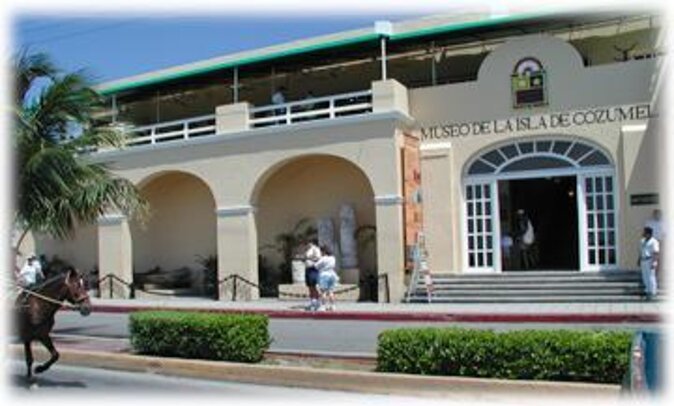 Cozumel History Walking Tour - 10:30am Meeting and the End Near La Choza