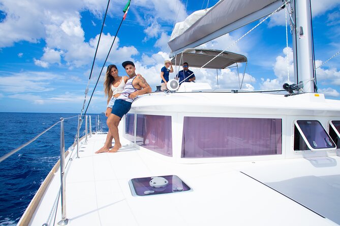 Cozumel Luxury Sailing & Snorkeling Cruise Experience - Crew, Safety, and the Feel of a 30-Person Maximum Group