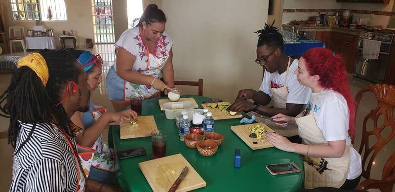 Cozumel: Private Cooking Class in a Family Kitchen - Caribbean Snorkeling in the Day’s Mix