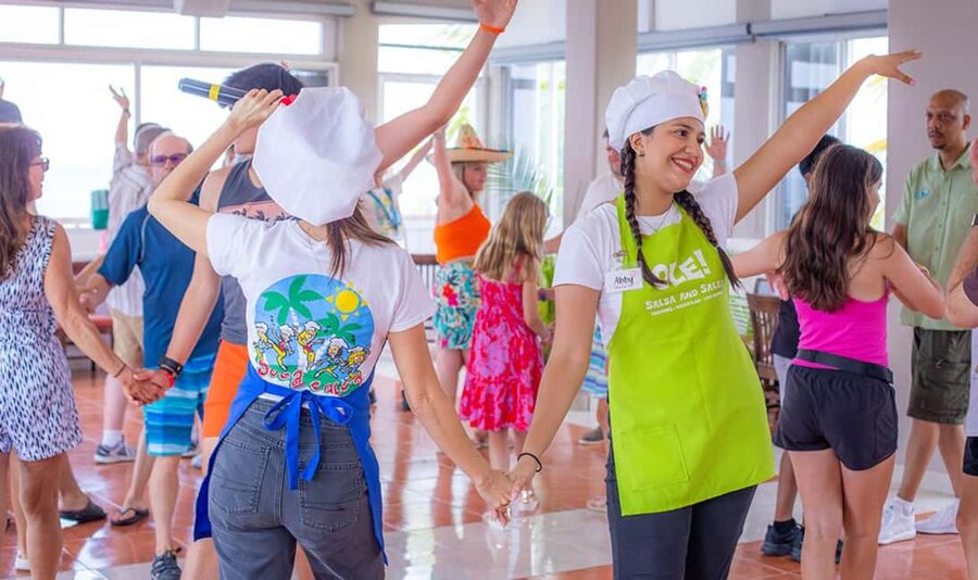 Cozumel: The Original Salsa & Salsa™ - Making salsa from scratch: learning styles you can actually repeat