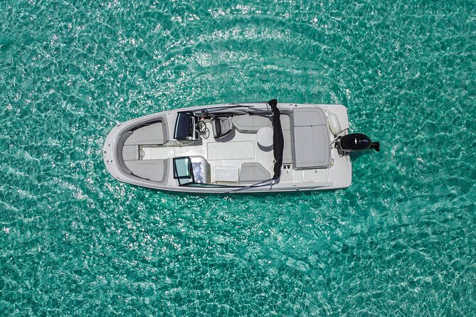 Deluxe Private Boats - 24 ft Sea Ray - Playa El Cielo sand bar: shallow blue water and a lunch you’ll actually remember
