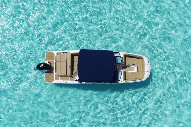 Deluxe Private Boats - 27 ft Sea Ray - Snorkeling on quiet reefs at Parque Nacional Arrecifes de Cozumel