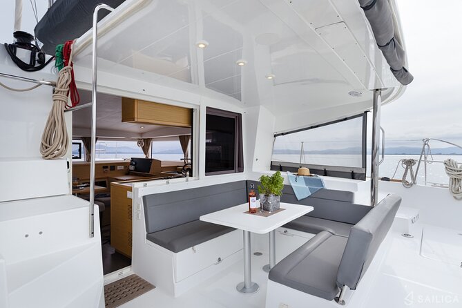 Deluxe Private Boats - 40 ft Catamaran - Palancar Reef snorkeling: pick the fish over the crowds