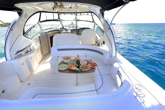 Deluxe Private Boats - 40 ft Sea Ray - Open Bar Drinks You’ll Actually Recognize