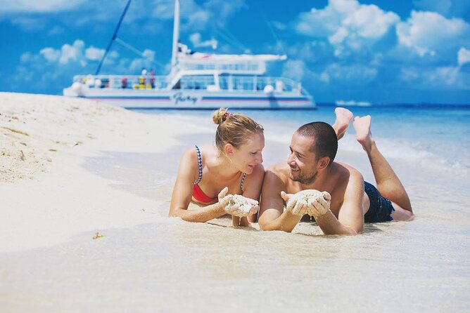 Luxury Cozumel Catamaran: Snorkel, Beach Club & Relaxation - The 65-foot catamaran ride: comfortable, social, and time-efficient