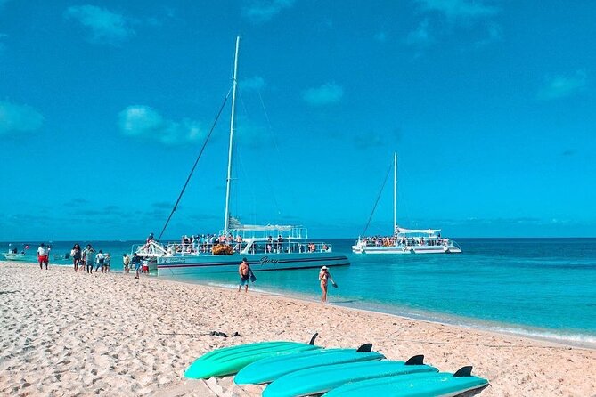 Luxury Cozumel Catamaran: Snorkel, Beach Club & Relaxation - Snorkeling with certified guides: what’s included and what to expect