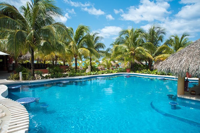 Mr. Sanchos Beach Club All-Inclusive Day Pass - Crowds, service pace, and the small details that shape your mood