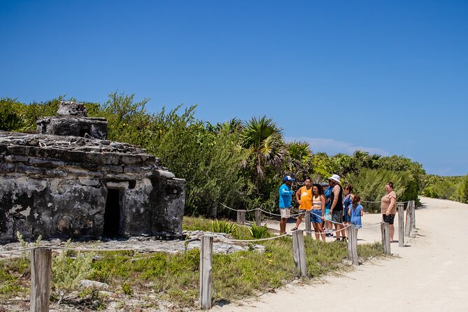 Private Buggy Tour and Punta Sur Park: All-Inclusive - Stop 2: El Mirador rock formations, cave, and blowholes
