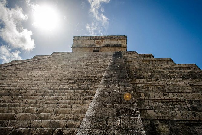 Private Chichen Itza Full-Day Tour from Cozumel - How the guide turns a ruin visit into a story