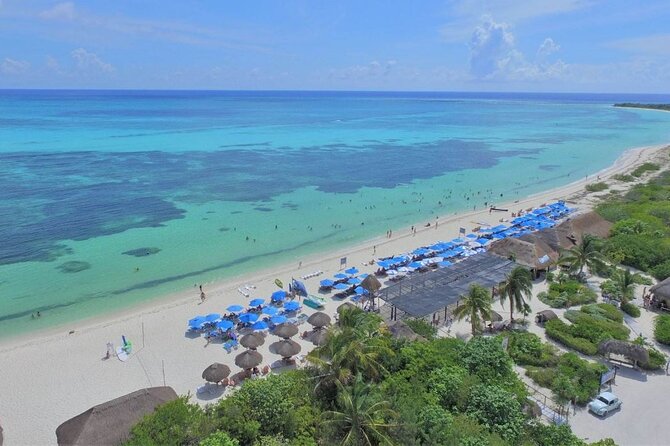 Private Tour Cozumel your way Jeep 4x4 up to 4 People - Chankanaab Beach Park: A Beach Stop With Structure