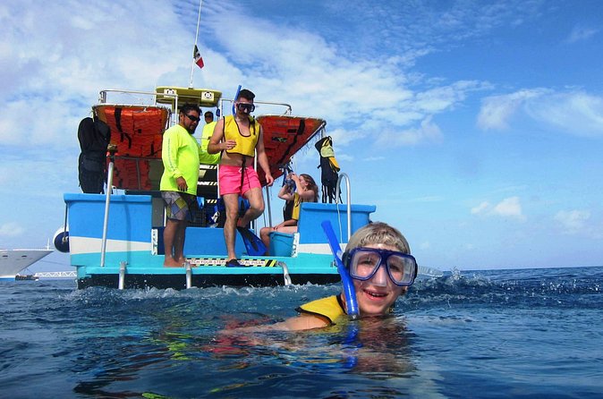Snorkeling Trip at Cozumel Beach Club with Lunch Included - What you actually get: gear, guide, tube souvenir, and onboard drinks
