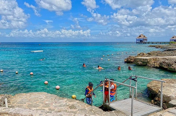 The Perfect Day in Chankanaab Park Cozumel - The guide experience and what small groups mean